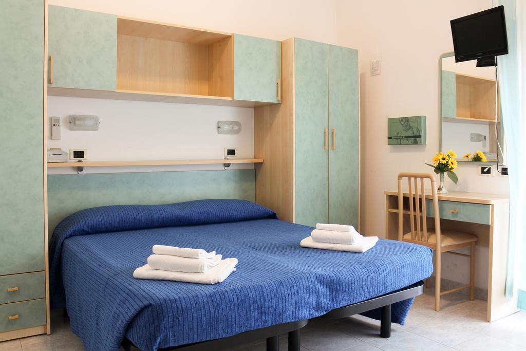 Hotel Buda Bellaria-Igea Marina Bagian luar foto